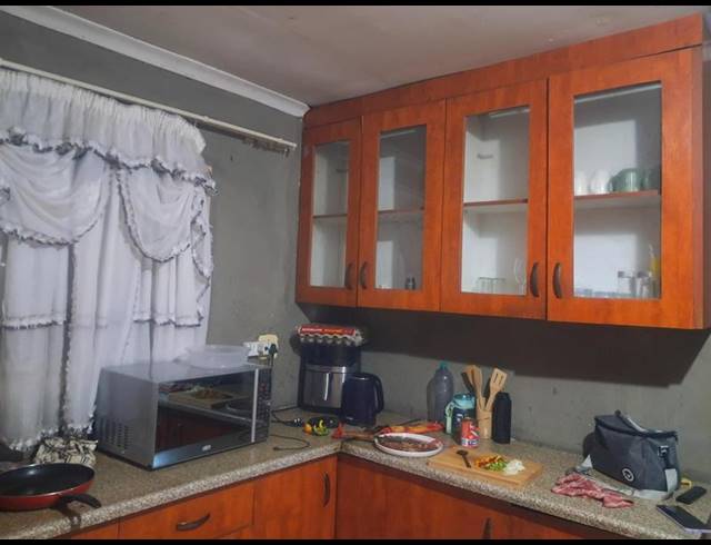 2 BEDROOM HOUSE FOR SALE IN VILLA LIZA